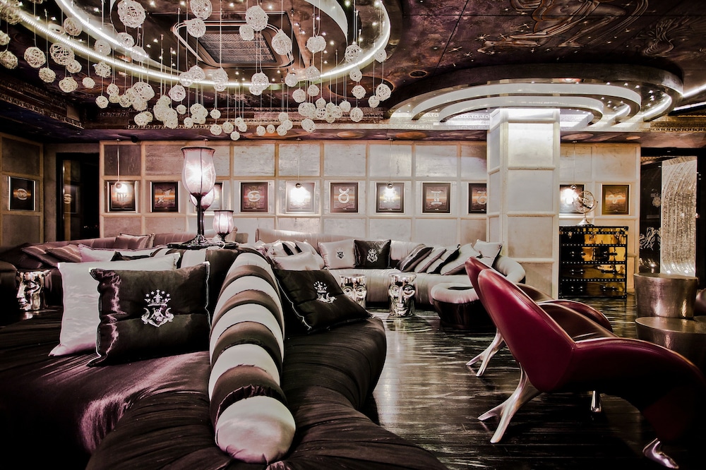 Royal Castle Design and Spa Hotel 30/50