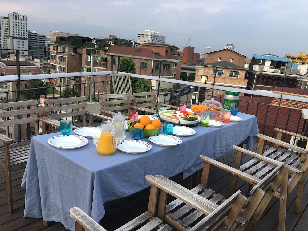 Myeongdong Artmonstay Guesthouse 54/74