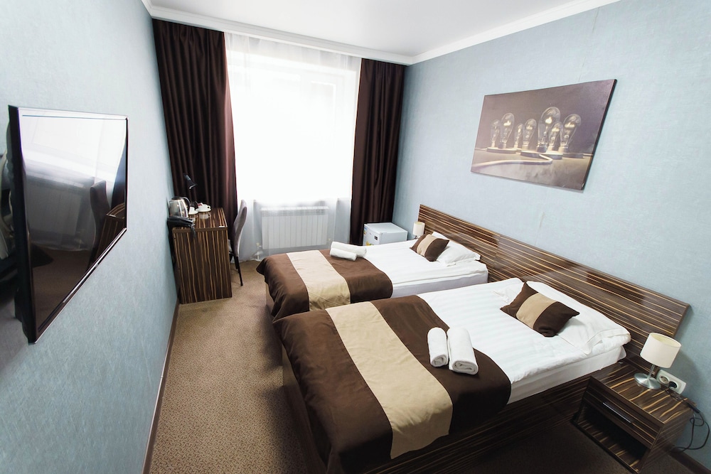 غرفة قياسية بسريرين منفصلين، Premier Inn 7/8