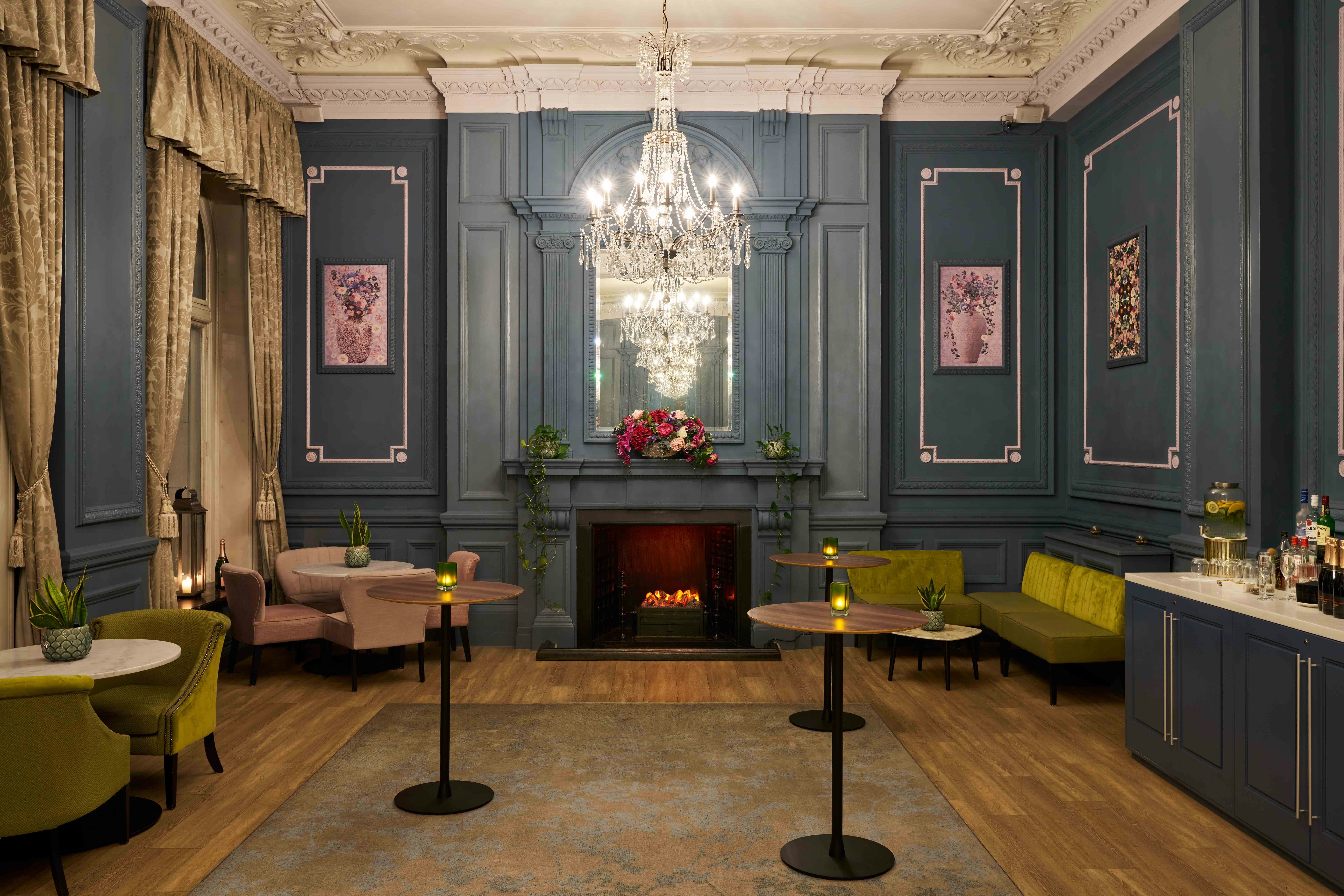 The Clermont London, Victoria 24/50