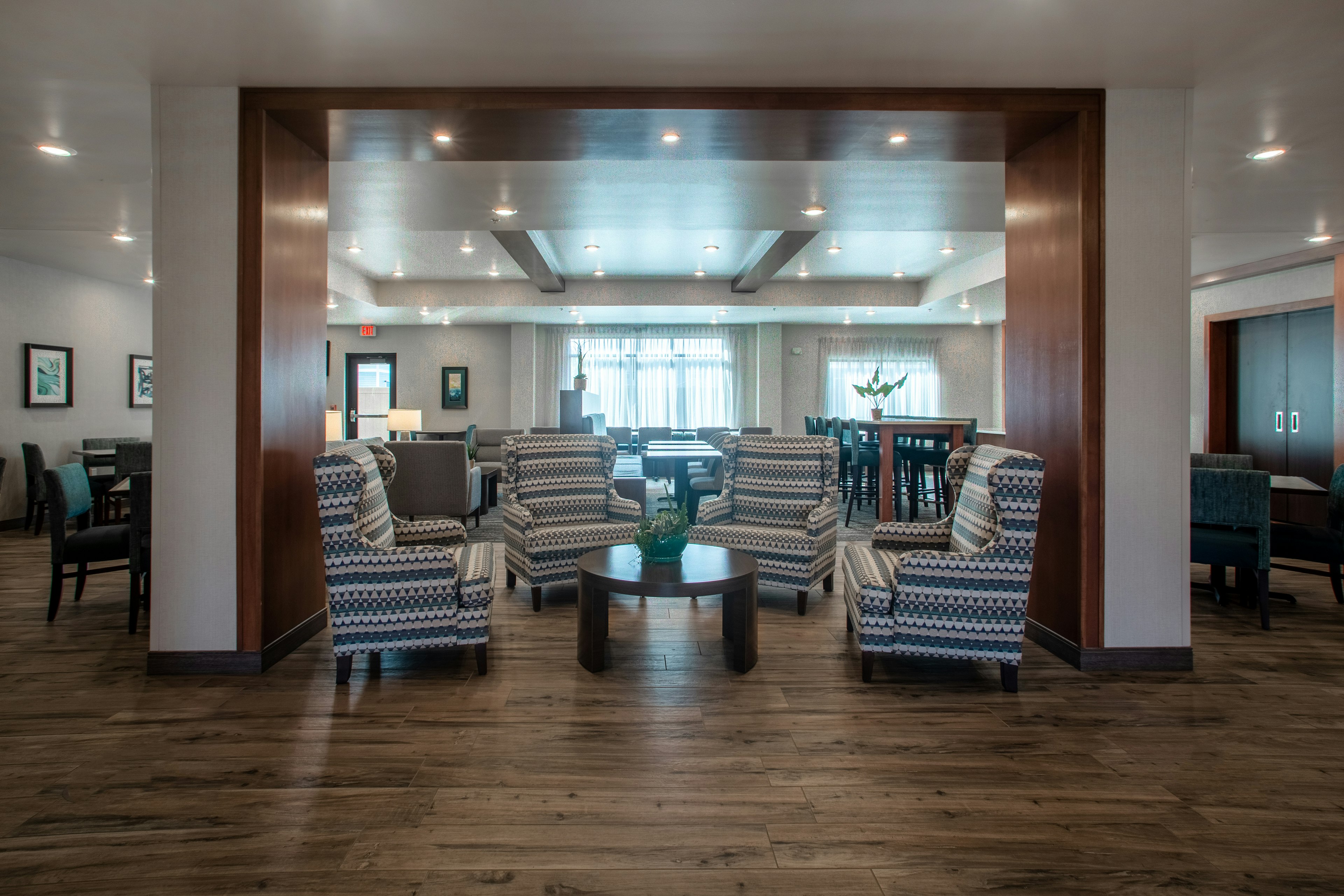 Staybridge Suites Sioux Falls Southwest 24/43