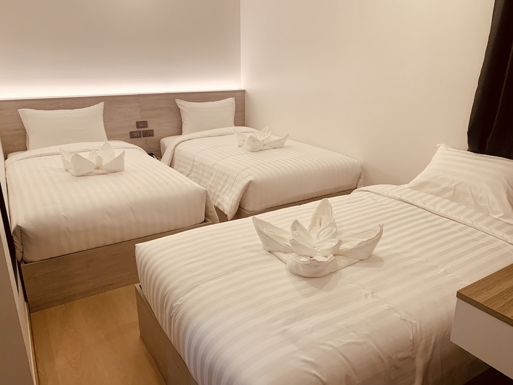 Thana Wisut Hotel 17/49