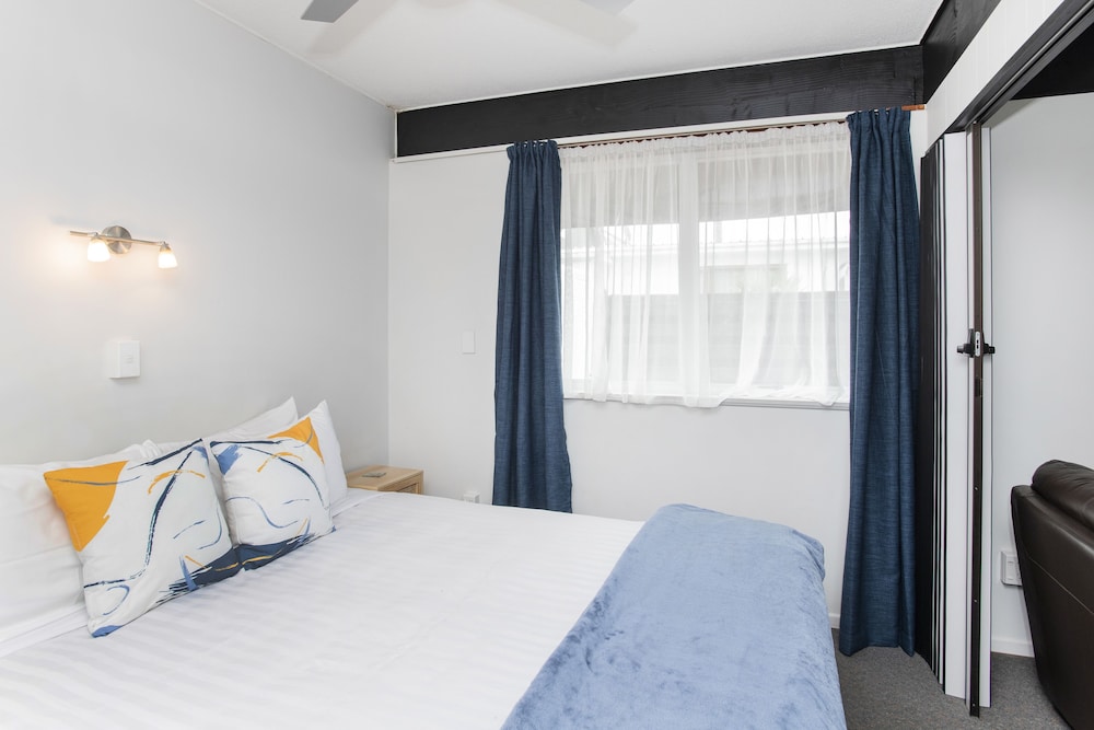 Waikanae Beach Motel 28/76