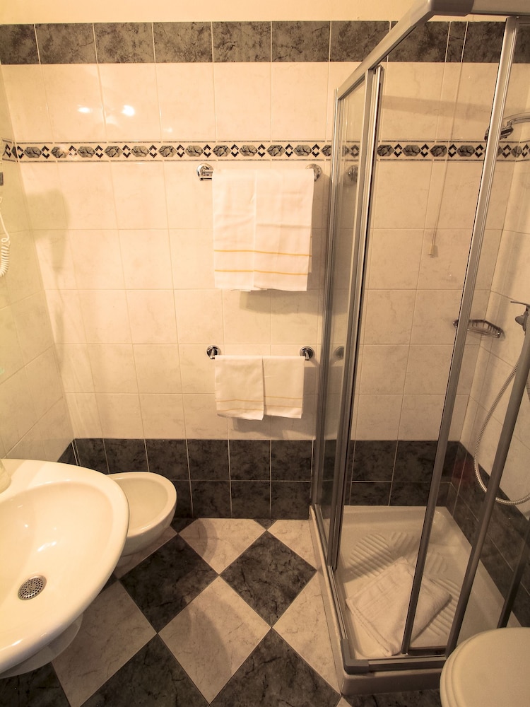Hotel Soggiorno Athena 10/64