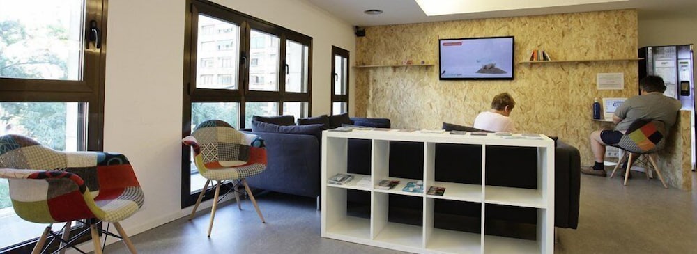 Dream Cube Hostel 20/30