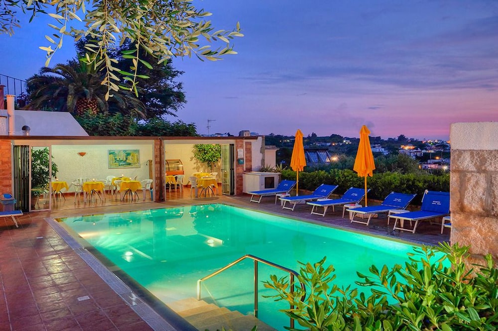 Hotel Villa Mena 9/50