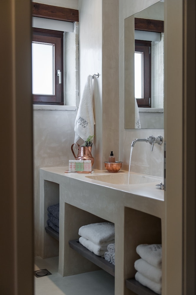 Serenissima Boutique Hotel 23/71
