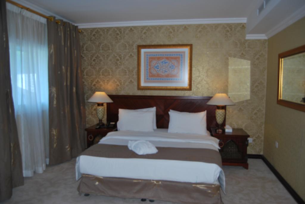 SHARJAH INTERNATIONAL AIRPORT HOTEL 6/23