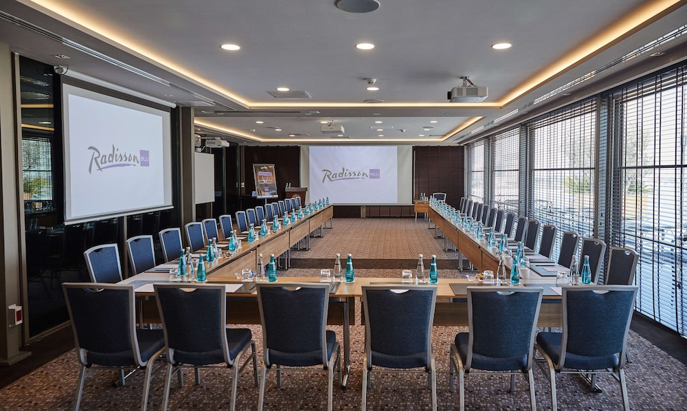 RADISSON BLU HOTEL ISTANBUL SISLI 61/67