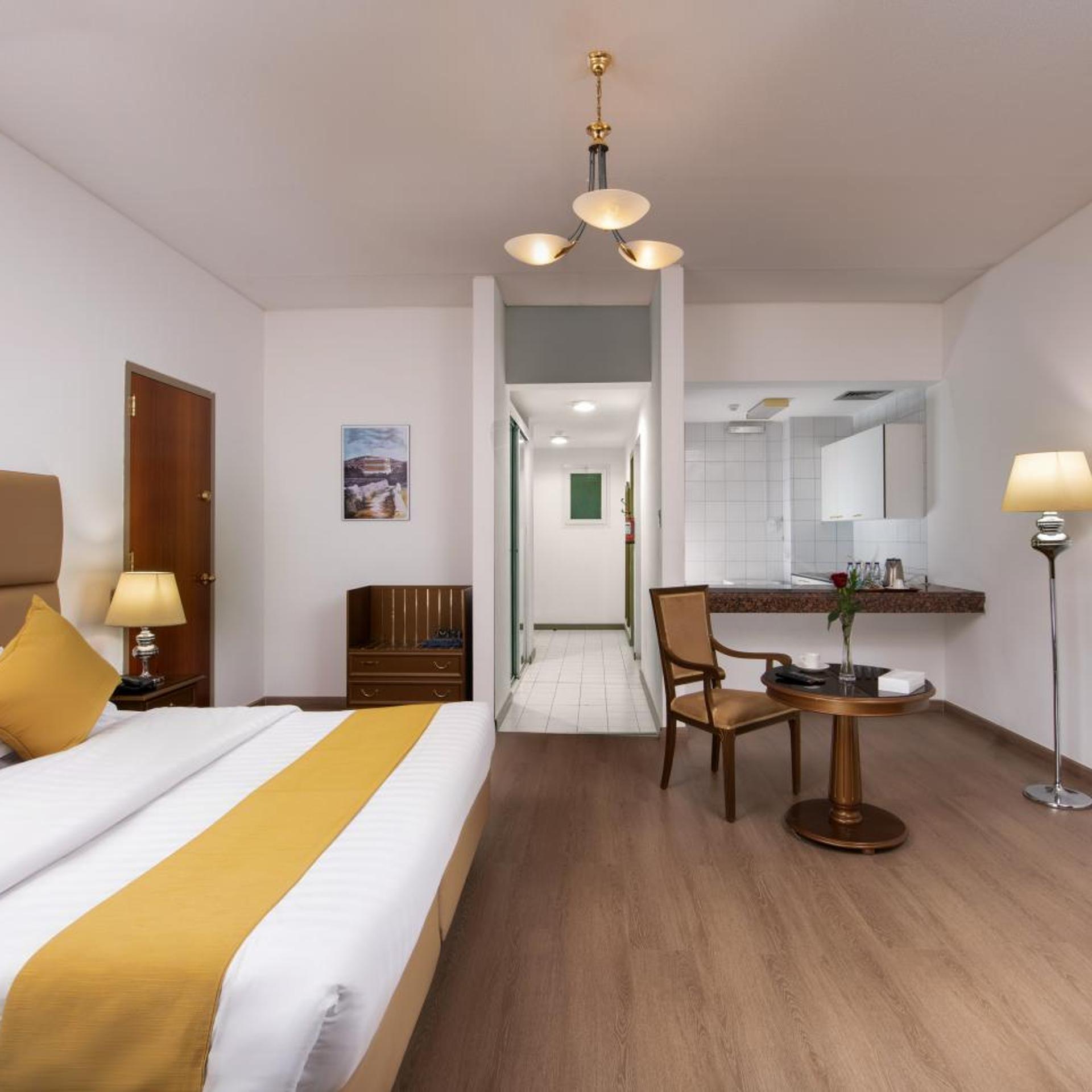 فندق المطار(Airport Hotel) 14/47