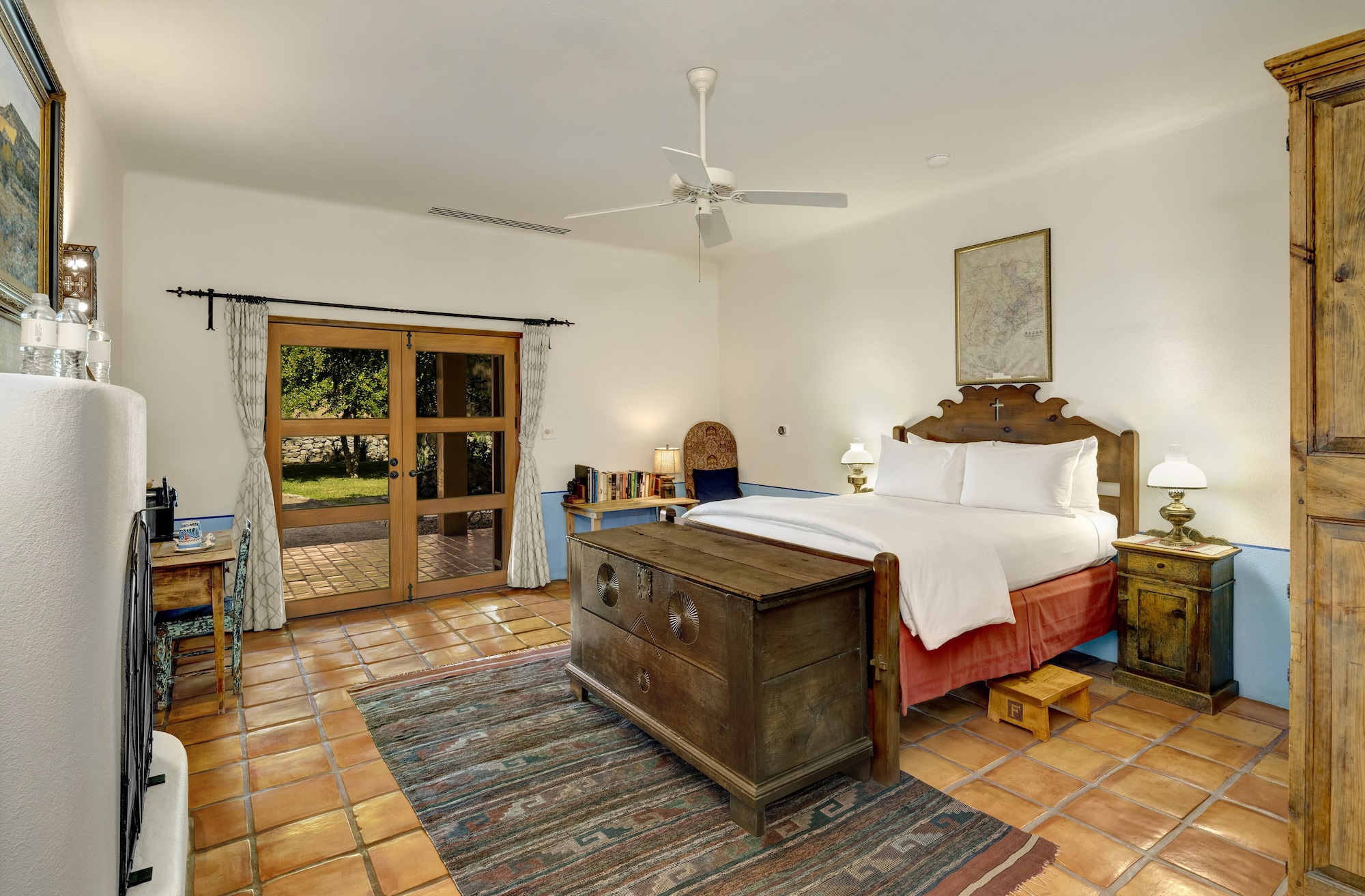 Room, Queen Bed, Garden View, Courtyard Area