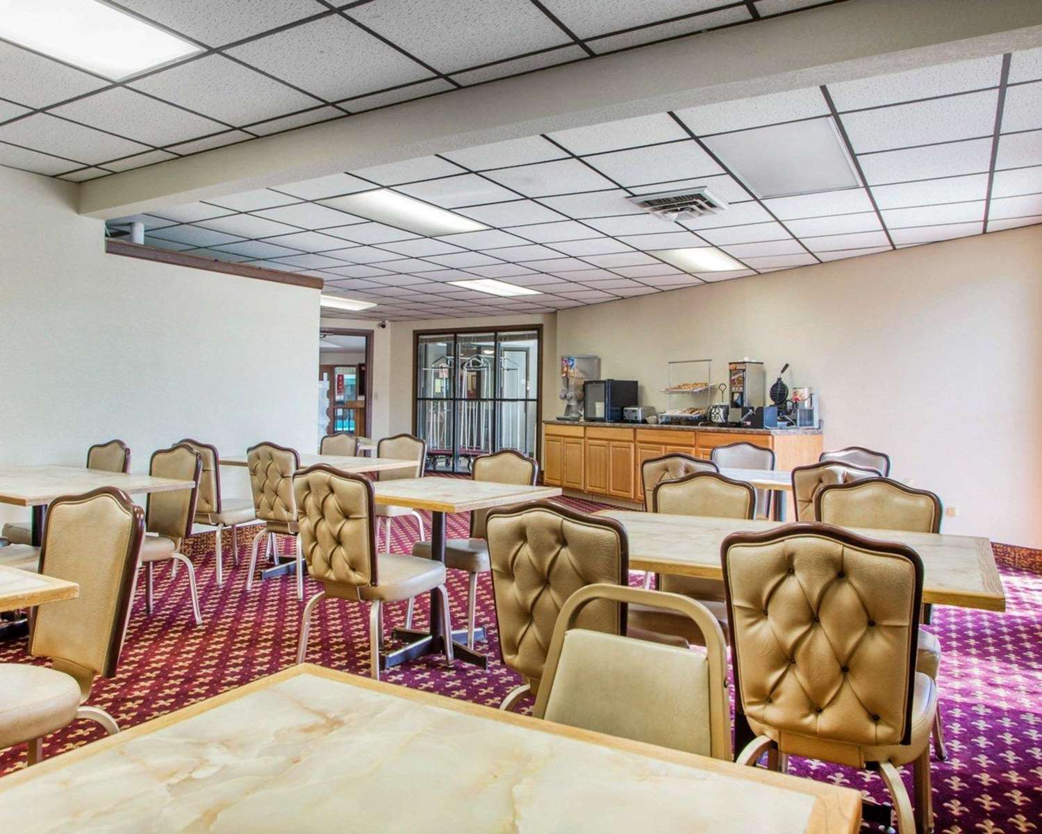 Ramada by Wyndham Stevens Point 29/36