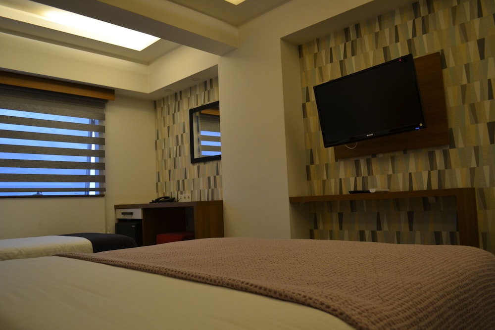 Rivada Otel 14/40
