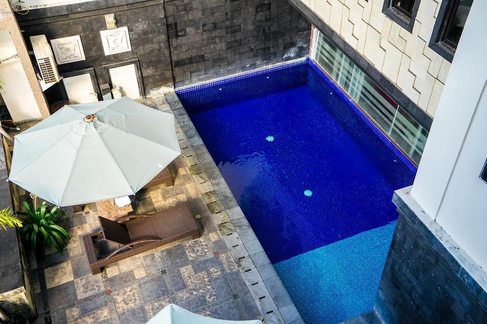 Puri Ayu Hotel 21/40