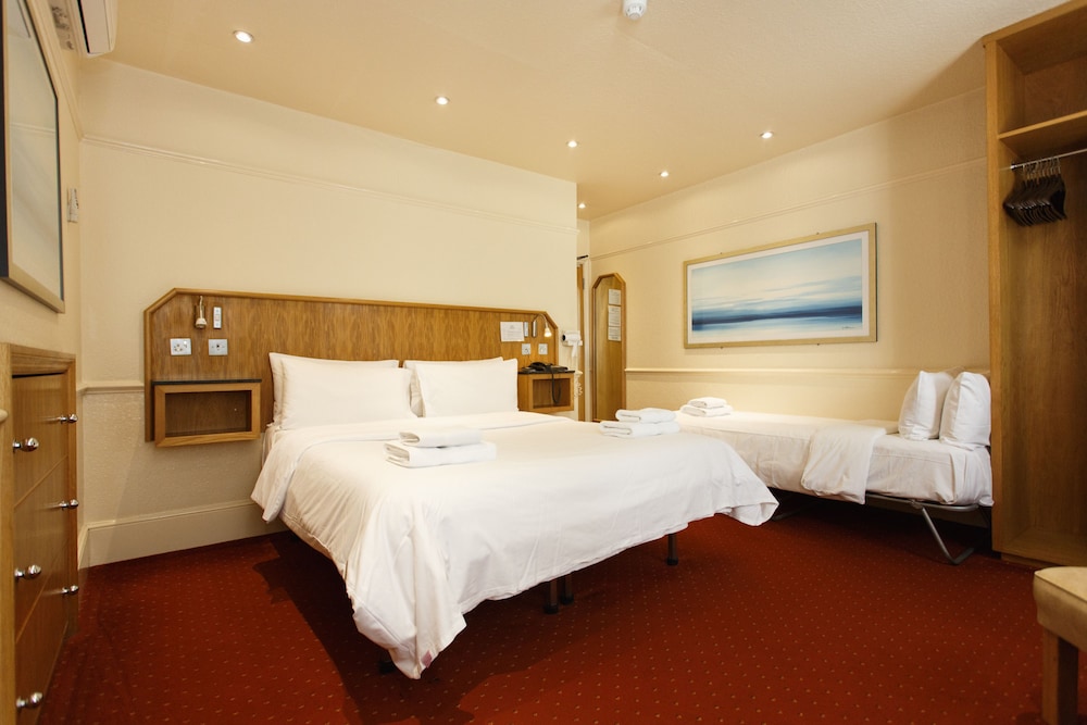 Morgan Hotel 17/35