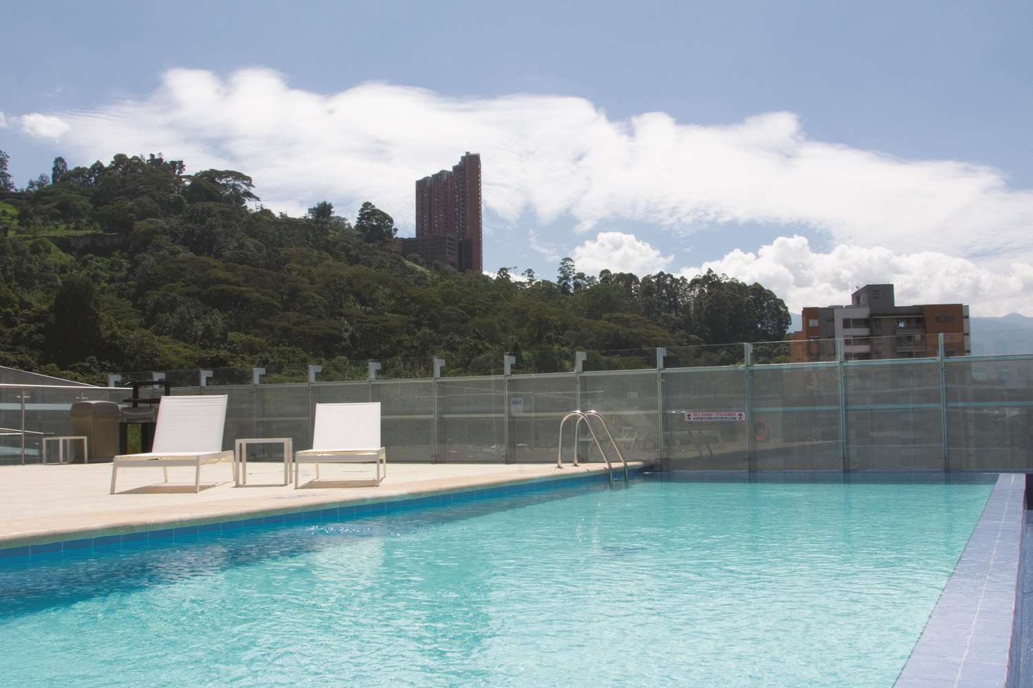 La Quinta by Wyndham Medellin 52/64