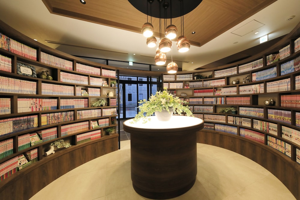 Quintessa Hotel Fukuoka Tenjin Comic & Books 28/37