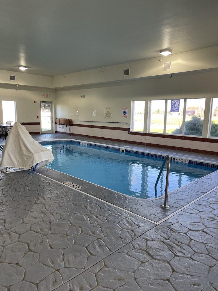 swimming pool spa