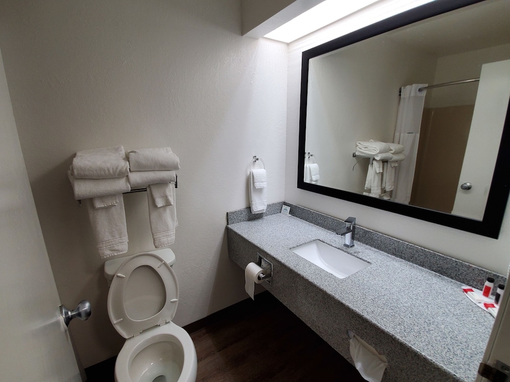 Days Inn by Wyndham Lexington 7/26