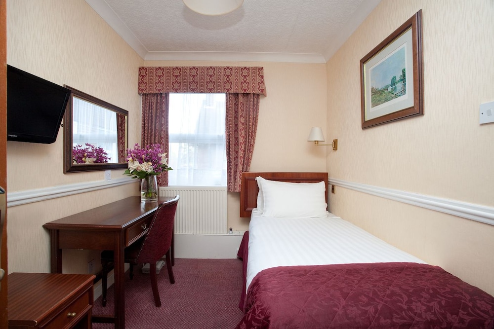 The Victoria Hotel 16/53