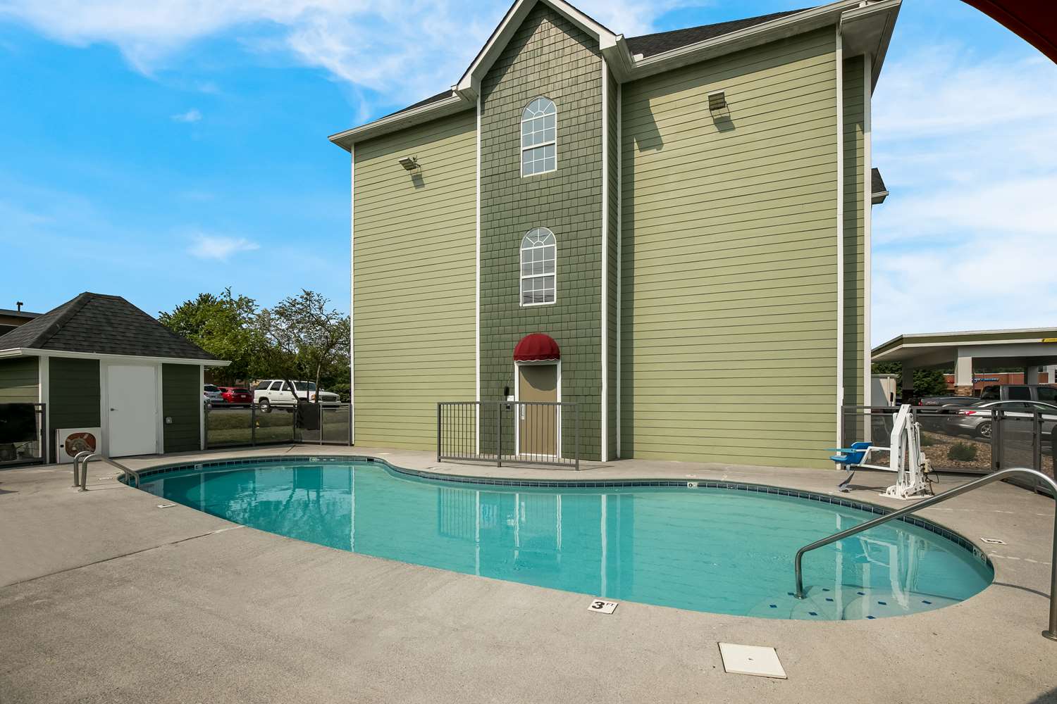 SureStay Plus Hotel by Best Western Sevierville 2/39