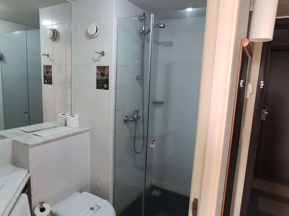 Ibis Guarulhos 10/70