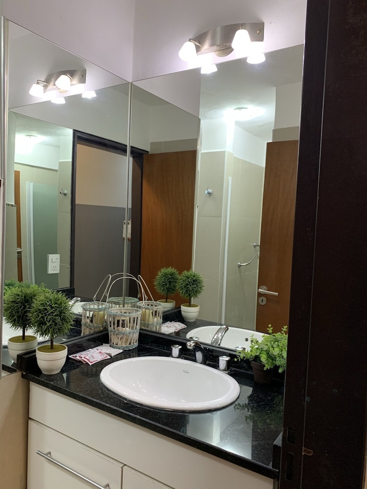 NOVUM SUITES 21/24