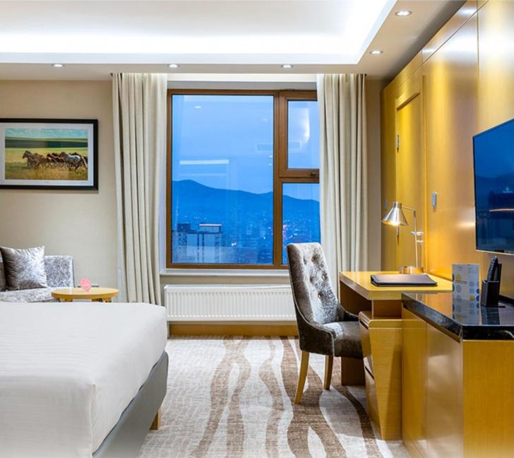 غرفة قياسية بسرير كينج، Novotel Ulaanbaatar 4/10