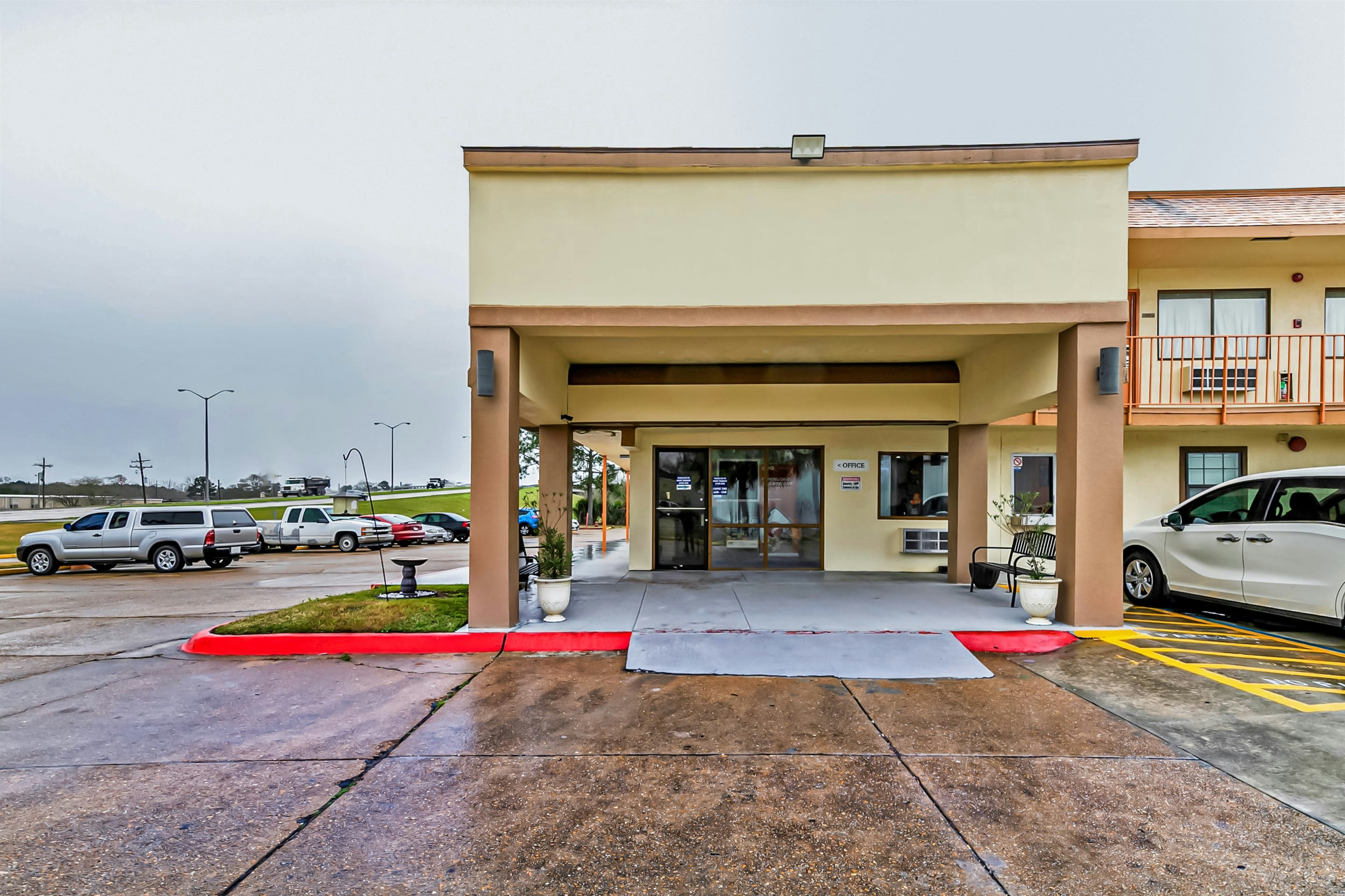 Hotel Lake Charles Hwy 10 18/28