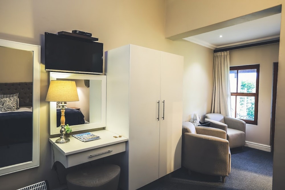 Nottingham Road Hotel 50/50