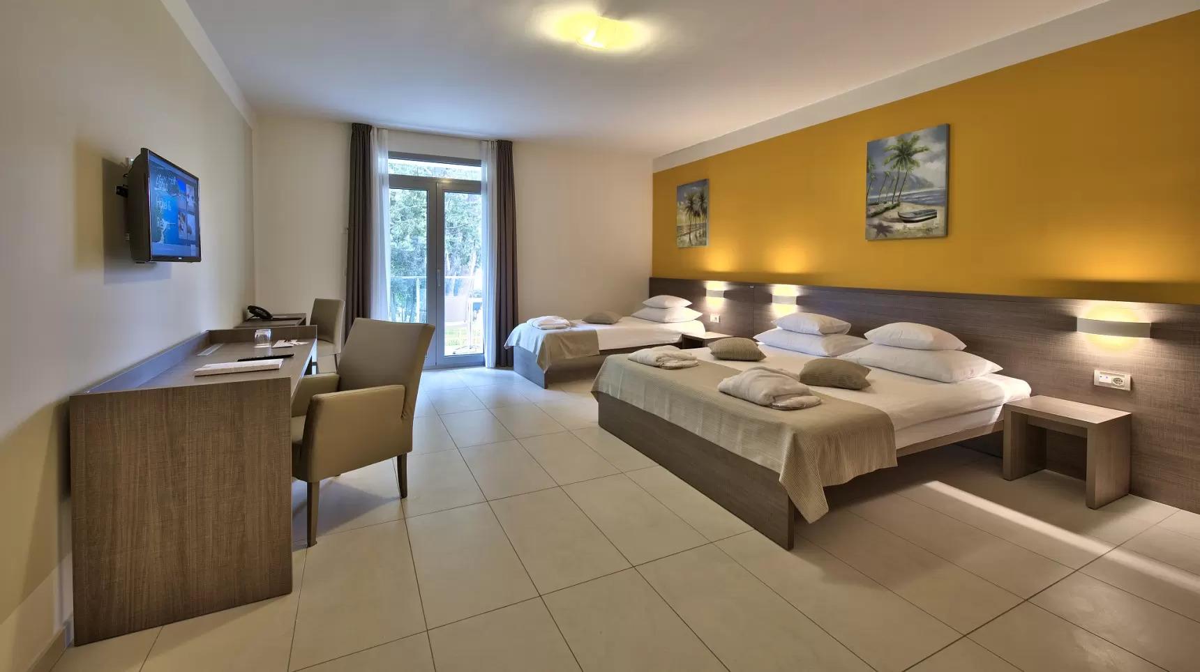 Family, Sea Side, Balcony or Terrace