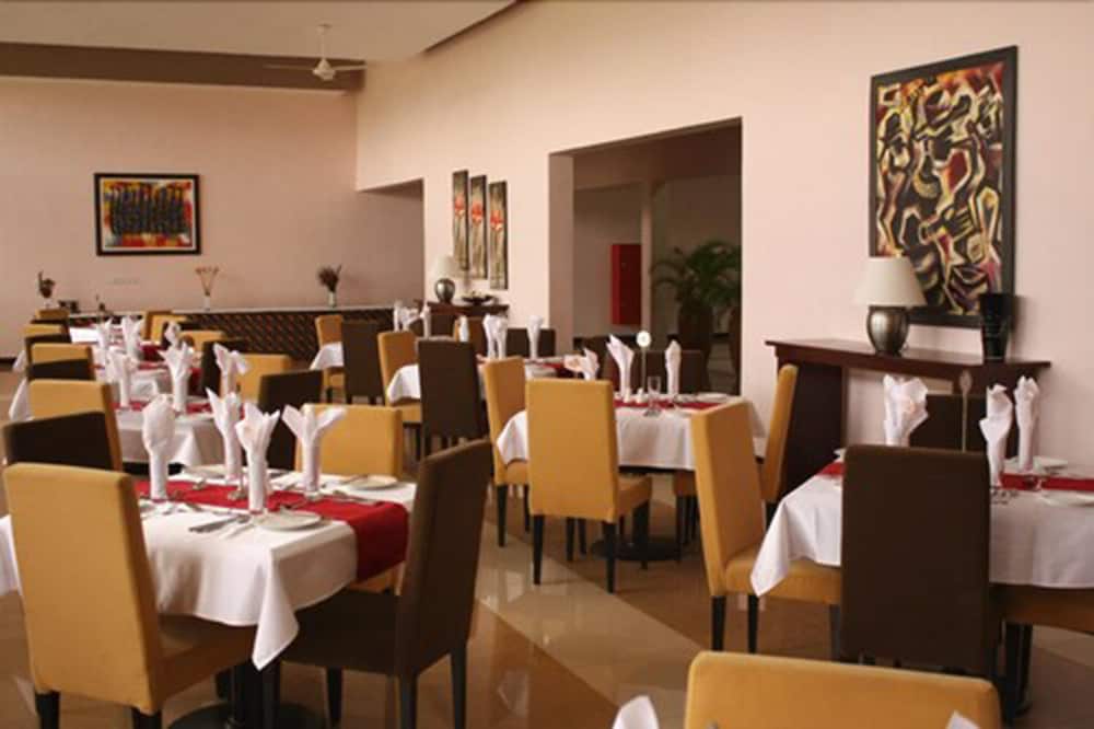 Nashera Hotel 20/42