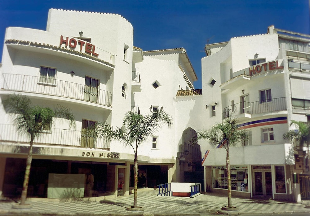 KRISTAL HOTEL photo1