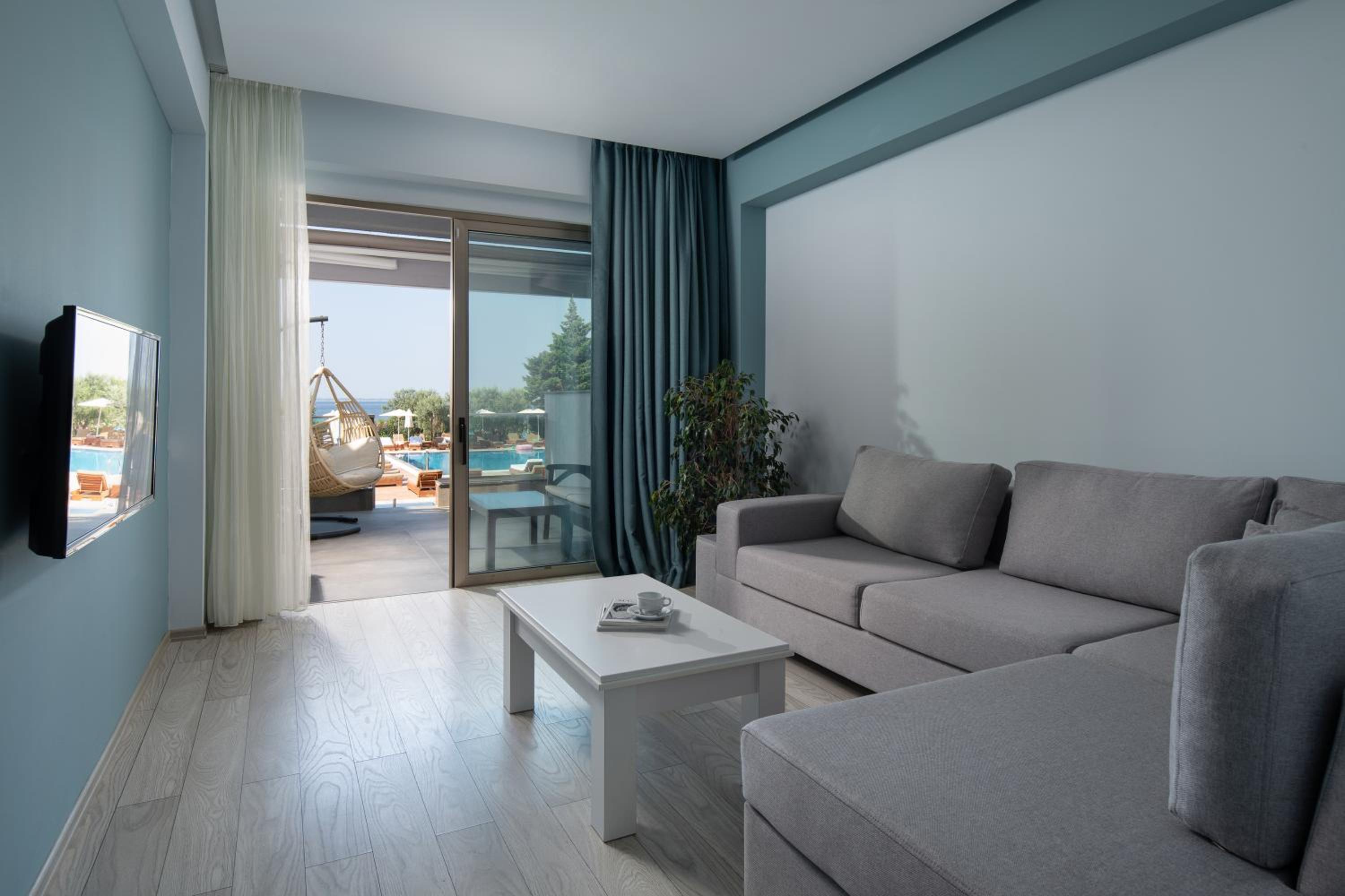 Sea Coast Resort 42/63