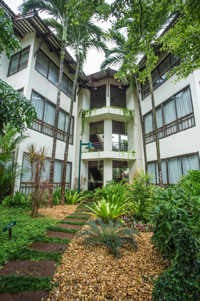 Maneechan Resort 72/75