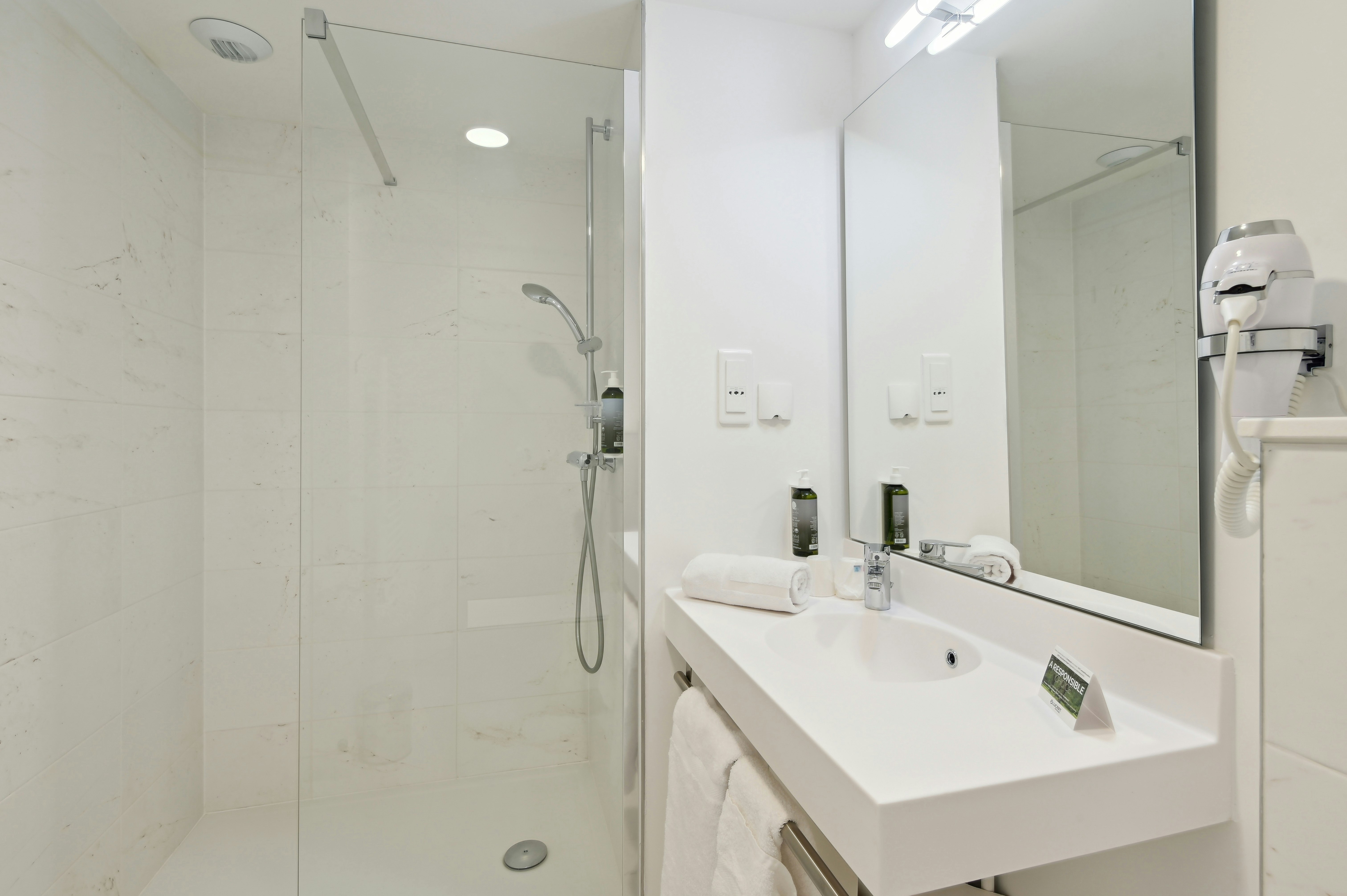 All Suites Appart Hotel Paris Ouest Colombes 31/36