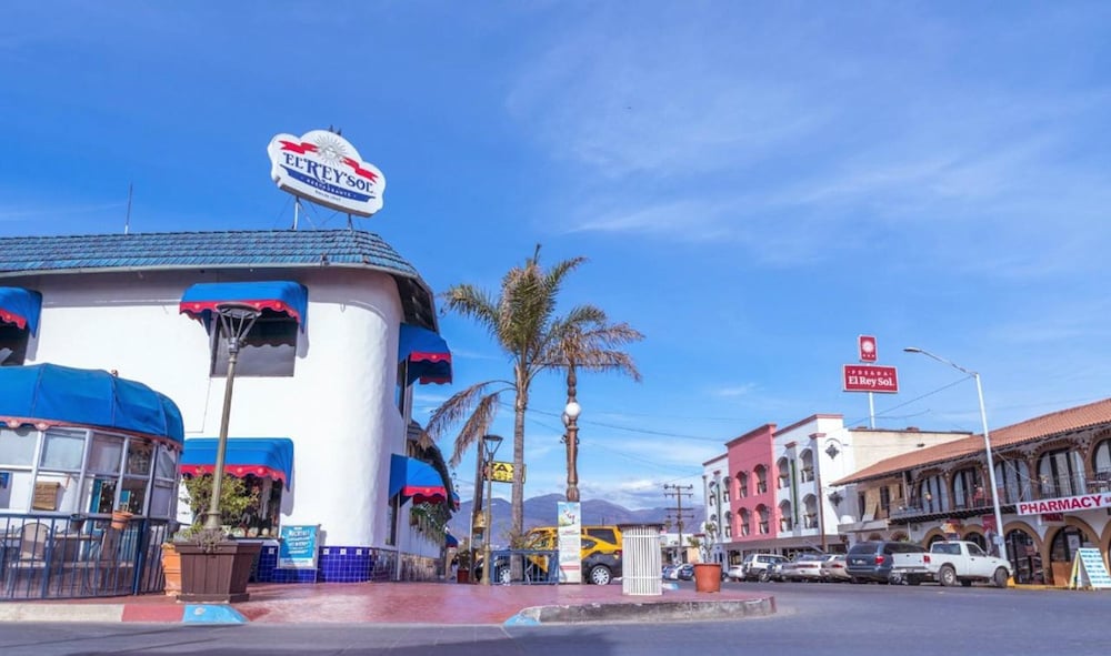 Americas Best Value Inn - Posada El Rey Sol 2/28