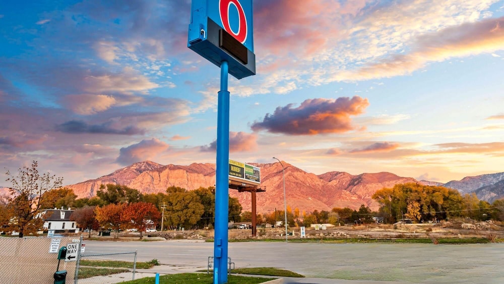 Motel6 Ogden, UT- Downtown 59/64