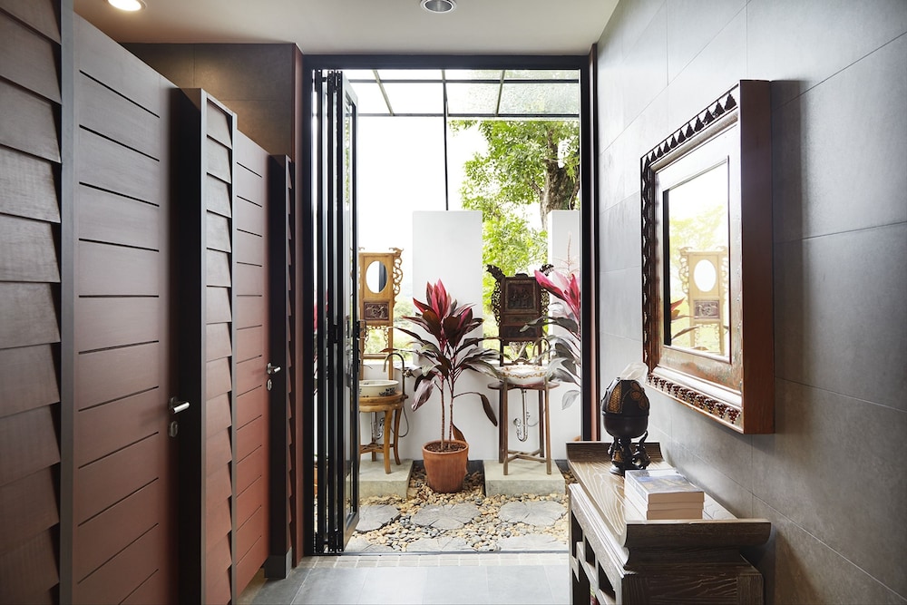Rain Tree Residence 7/78
