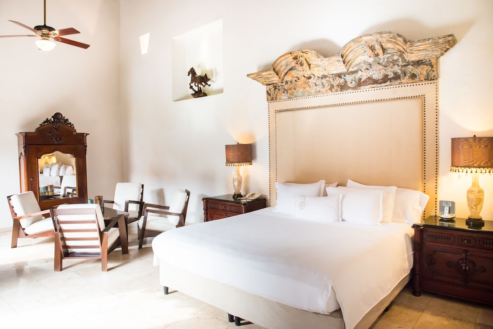 Casa Del Arzobispado Hotel 30/69