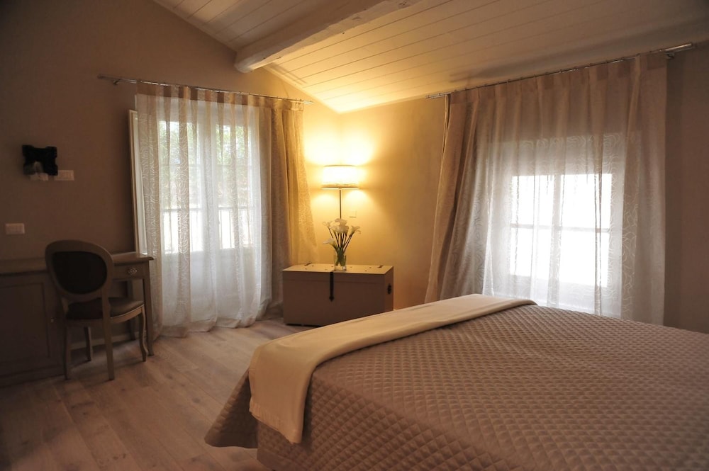 غرفة ديلوكس بسريرين منفصلين، B And B Villa Anna 4/6