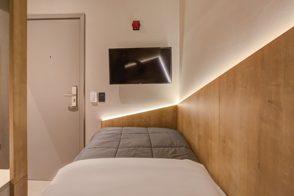 Fast Sleep Suites by Slaviero Hoteis - Aeroporto 24/60