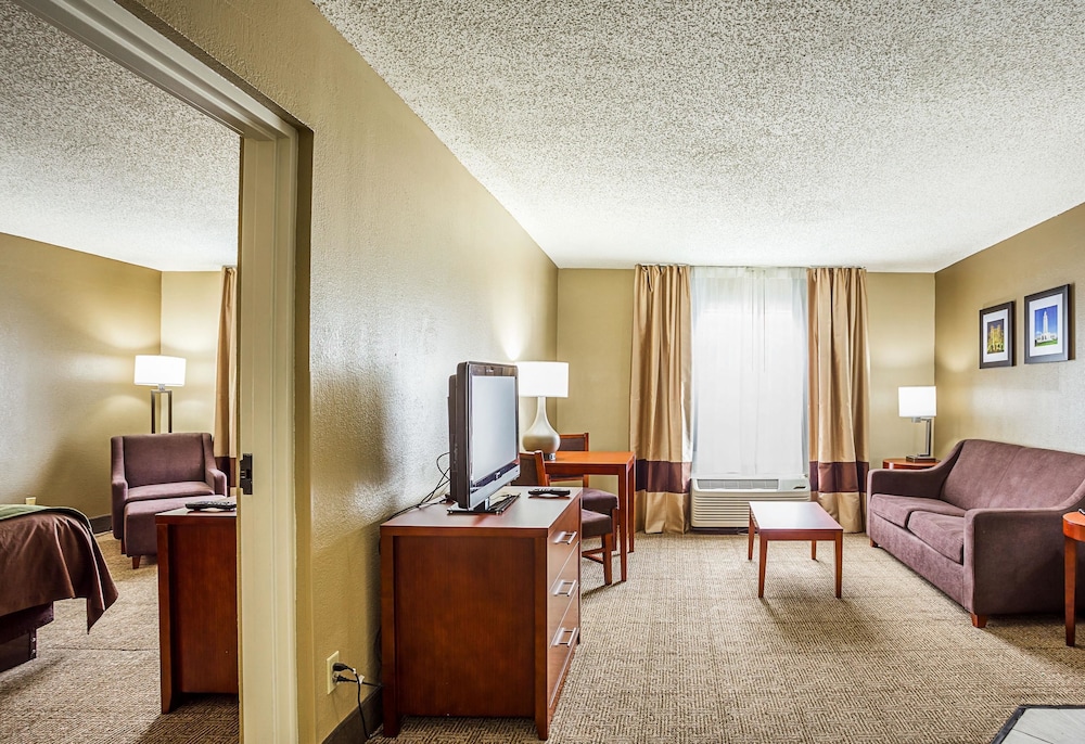 Comfort Inn Baton Rouge 24/33