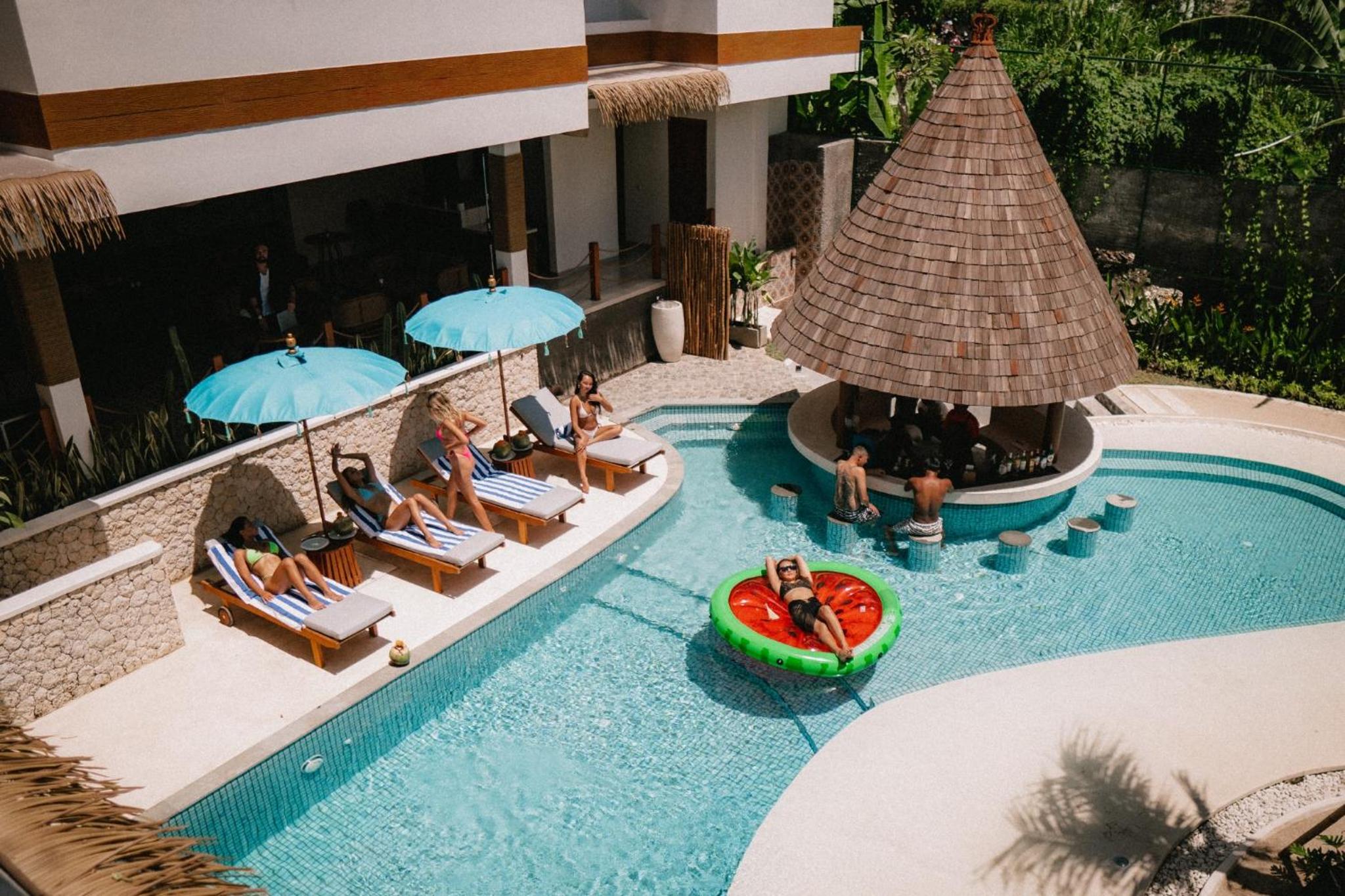 Roomates Beach Hostel Canggu by Ini Vie Hospitality 24/41