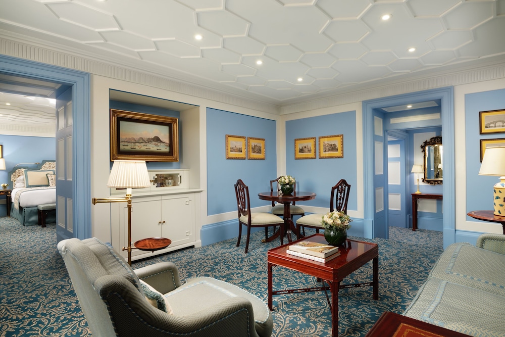 The Lanesborough 65/81