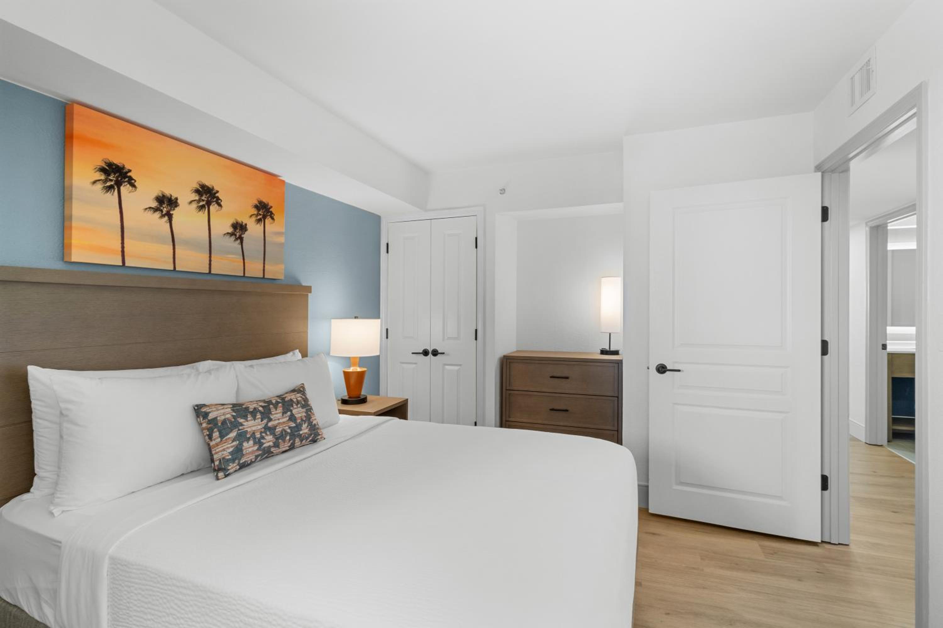 3 Bedrooms, Condo, Deluxe, Ocean View, South Tower, Corner