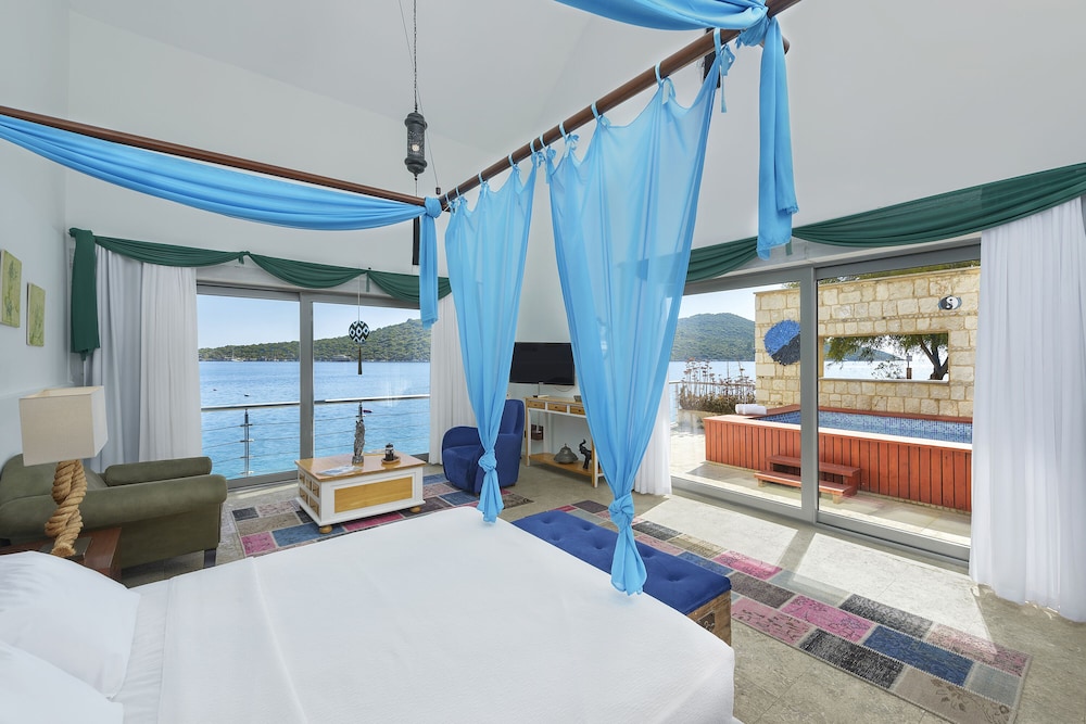 Doria Hotel Yatch Club Kas 7/50