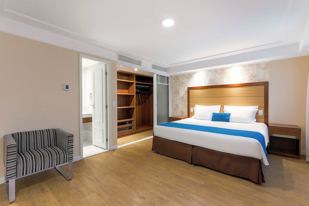 PRIMARY, SUITE, KING BED