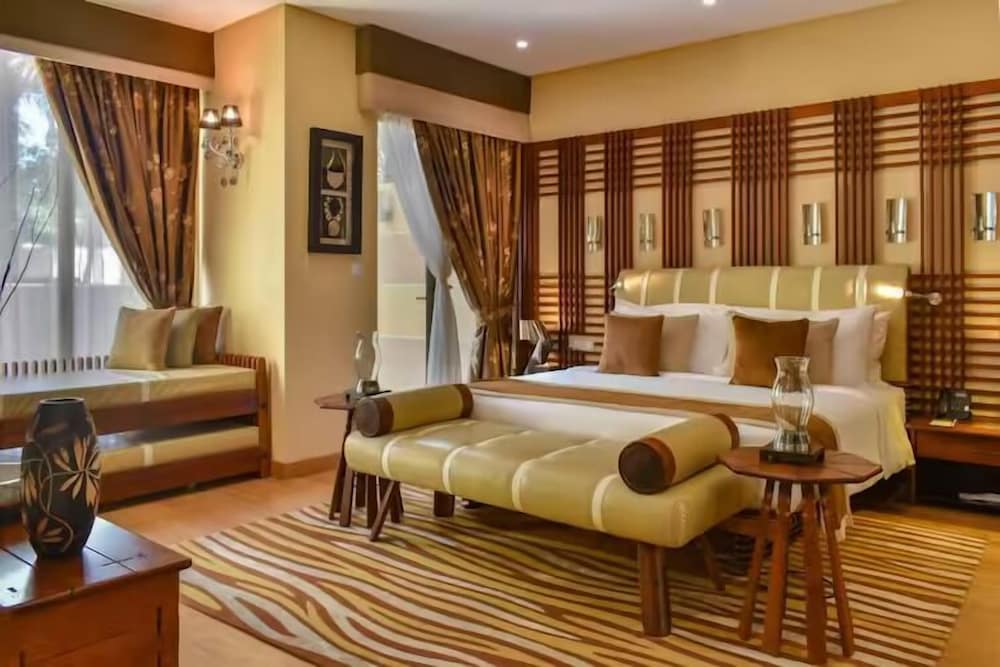 Suite, Villa, 3 King Beds, Sea View