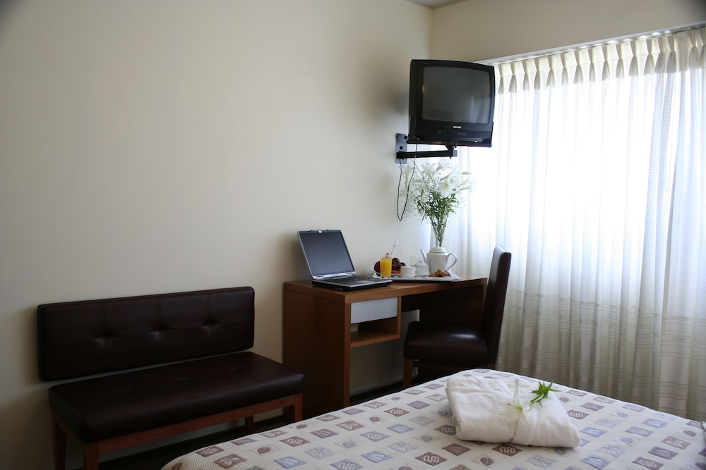 Ariston Hotel 12/35